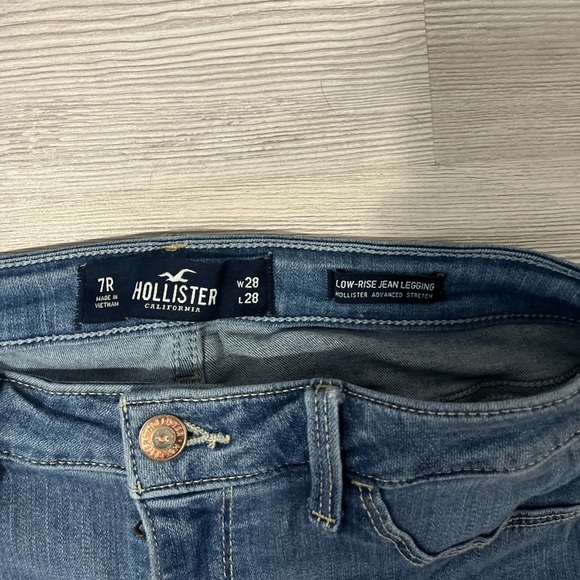Hollister low rise advanced stretch light blue Jean legging size 7 / 28 regular - Picture 3 of 5